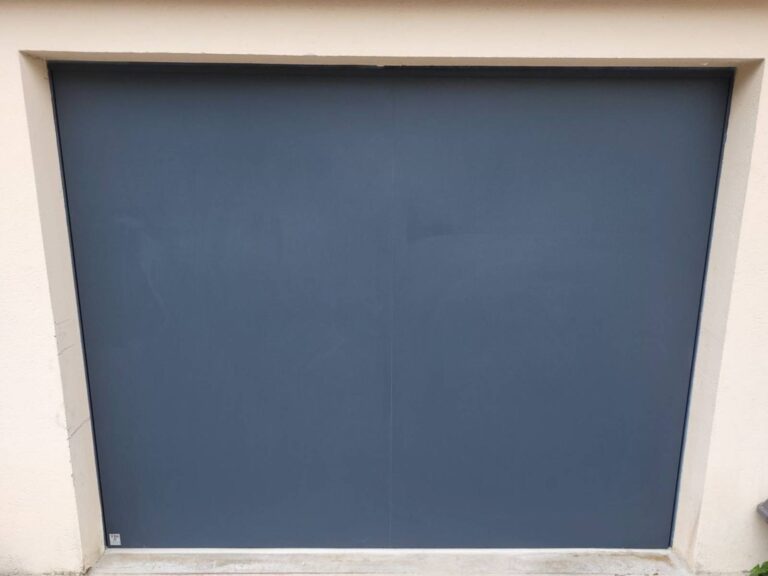 Porte Garage Anti-Inondation AquaLock | Protection Permanente